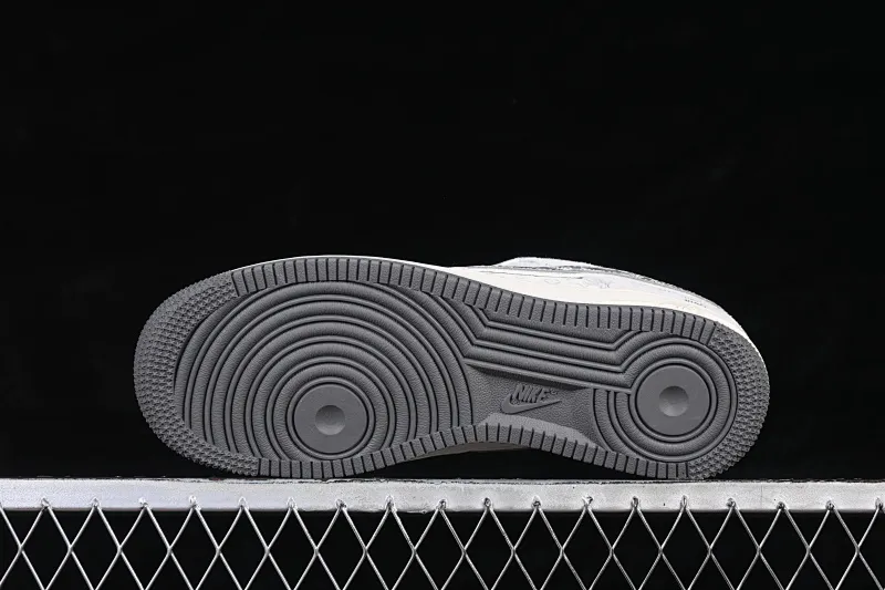 All categories Nk Air Force 1 Air Force series Nk Air Force 1 Low Air Force low-top Nike Air Force 1'07 Low joint model light gray frosted Air Force 1 low-top casual sneakers CX5050-Y48